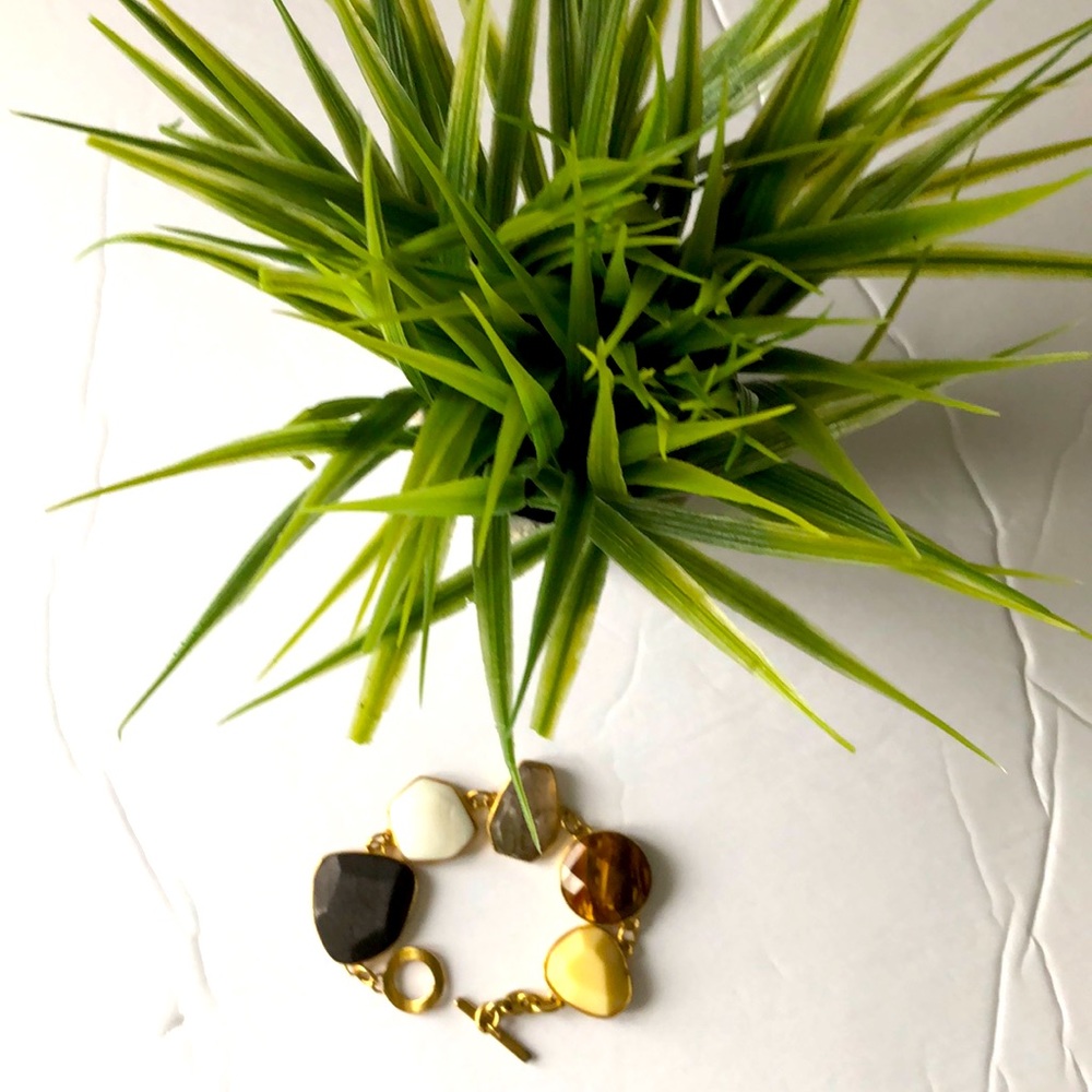 BRACELET  gold and coloured stones